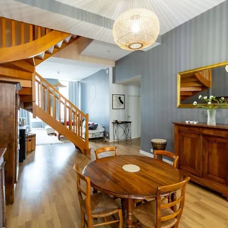 Contemporary Furnished Duplex With 3 Bedrooms Near Amenities * Bordeaux